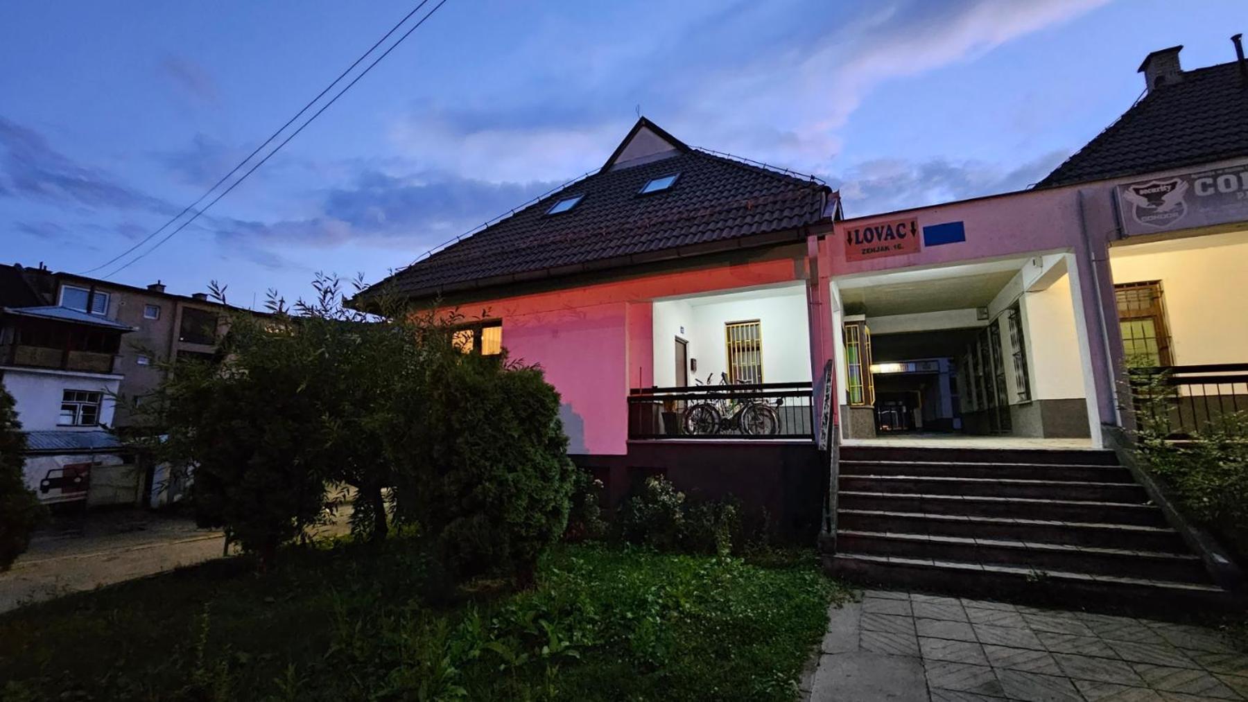Downtown Apartment トラヴニク エクステリア 写真