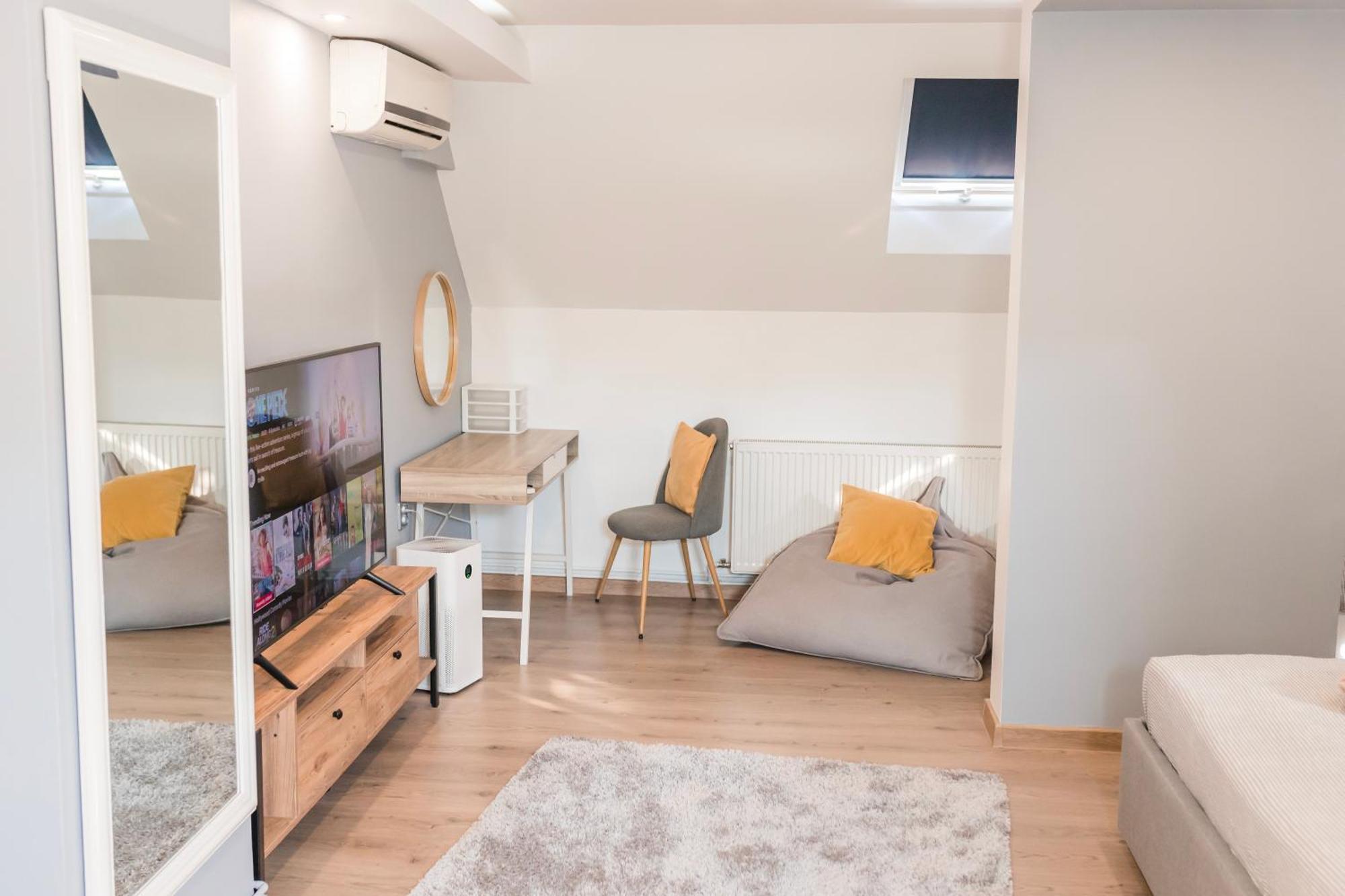 Downtown Apartment トラヴニク エクステリア 写真