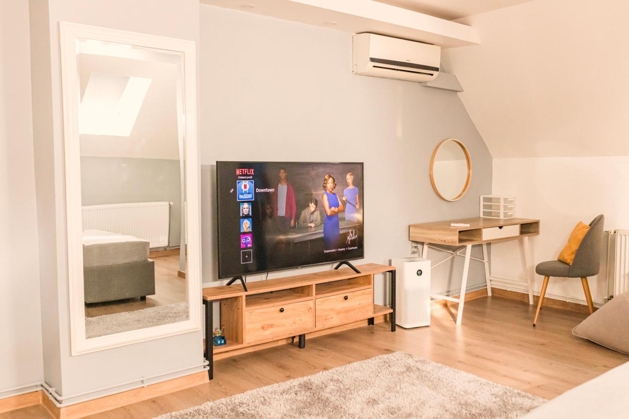 Downtown Apartment トラヴニク エクステリア 写真