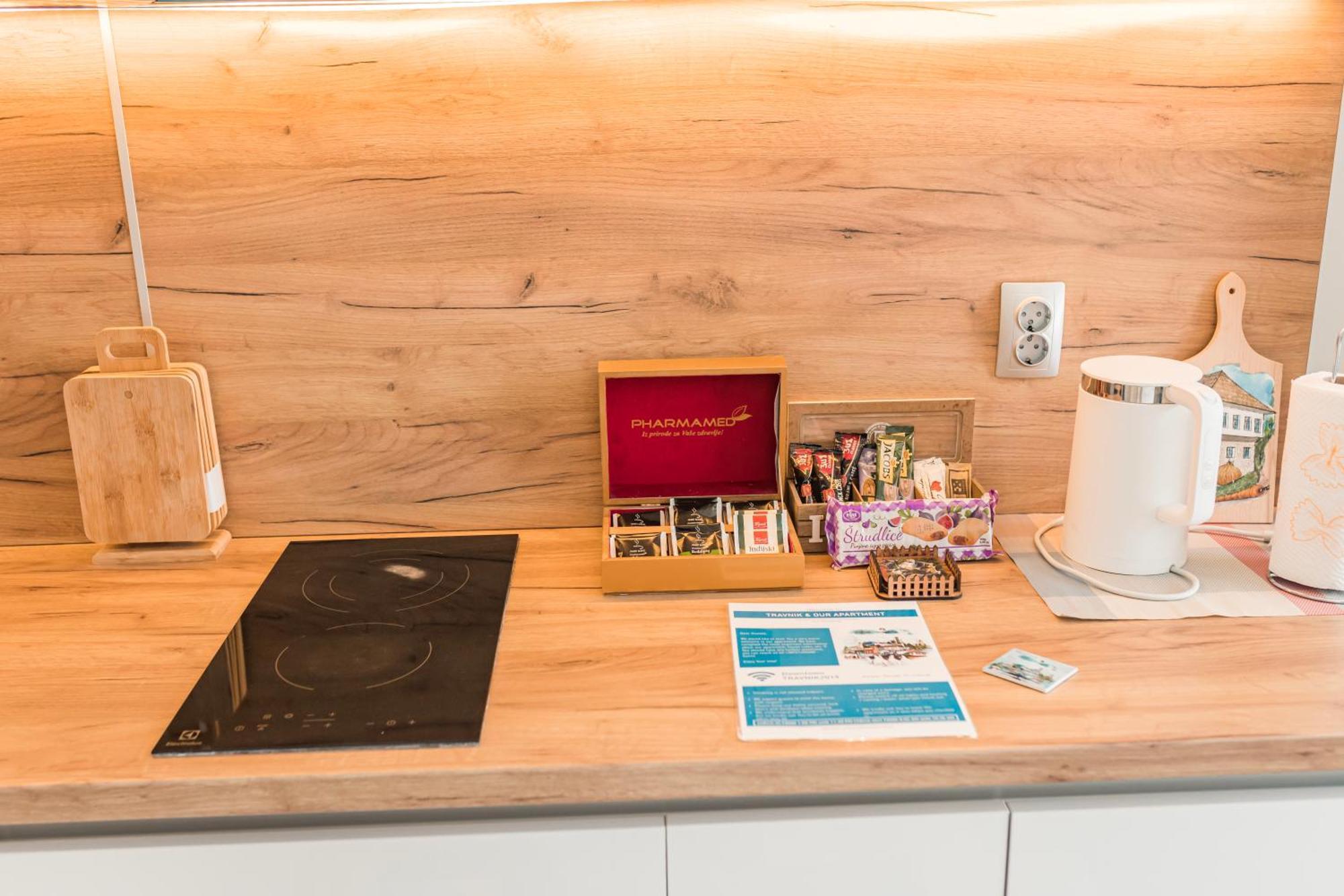 Downtown Apartment トラヴニク エクステリア 写真